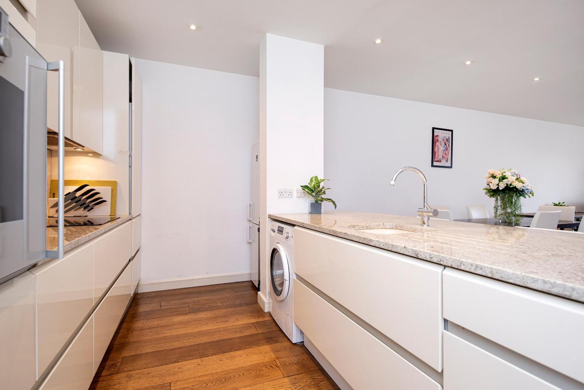 Central 2 Bed Maissonette London Exterior photo