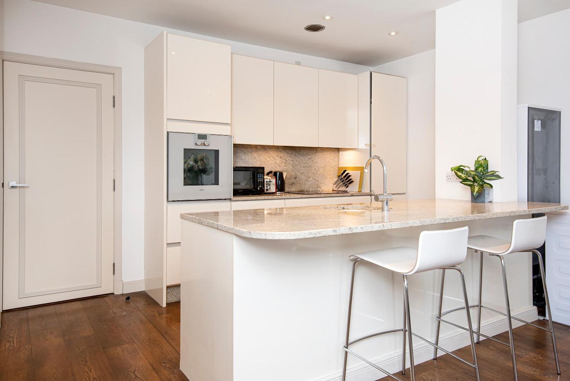 Central 2 Bed Maissonette London Exterior photo